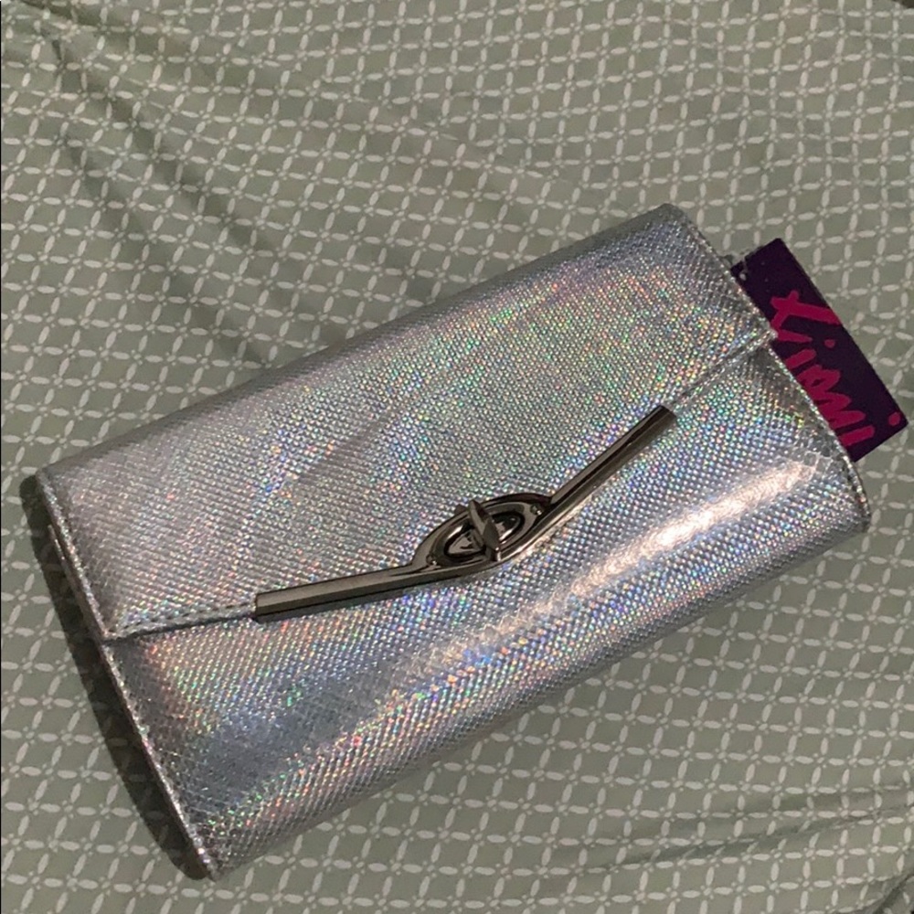 🌴 Silver Evening Clutch
